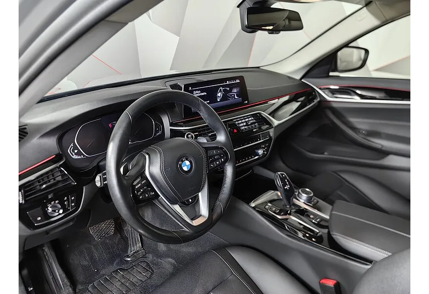 BMW 5 серия 520i Steptronic (184 л.с.) Business Серый в АВИЛОН. Слайд №12