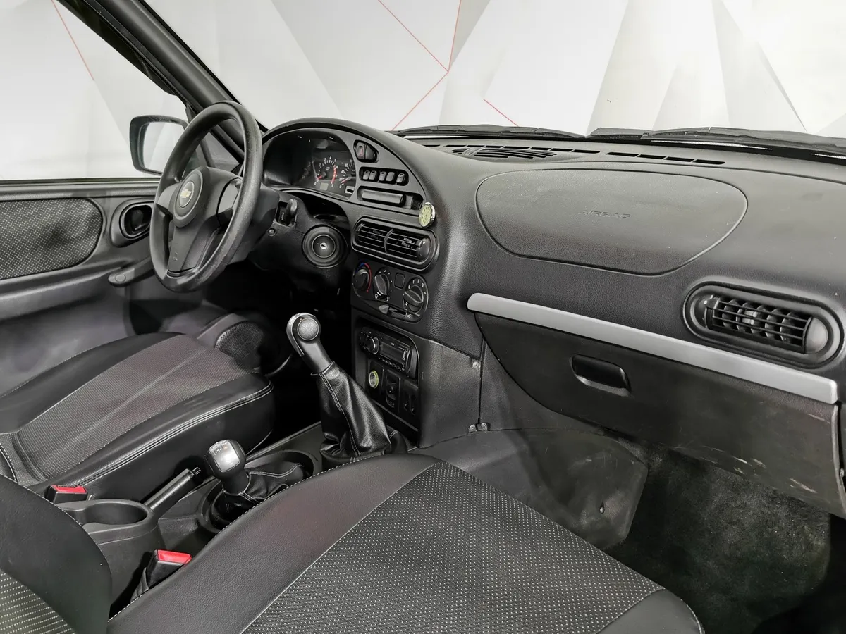Chevrolet Niva 1.7 MT (80 л.с.) Коричневый в АВИЛОН. Слайд №12