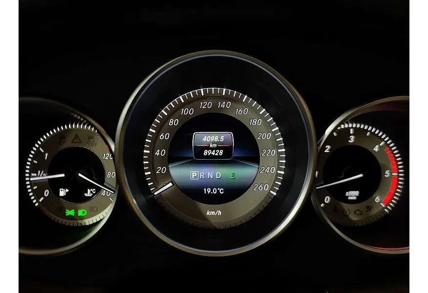 Mercedes-Benz CLS 350 d AT 4Matic (249 л.с.) Синий в АВИЛОН. Слайд №18