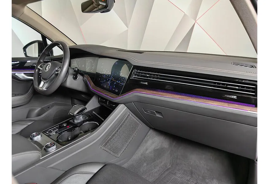 Volkswagen Touareg 2.0 TSI Tiptronic 4Motion (249 л.с.) Exclusive Черный в АВИЛОН. Слайд №13