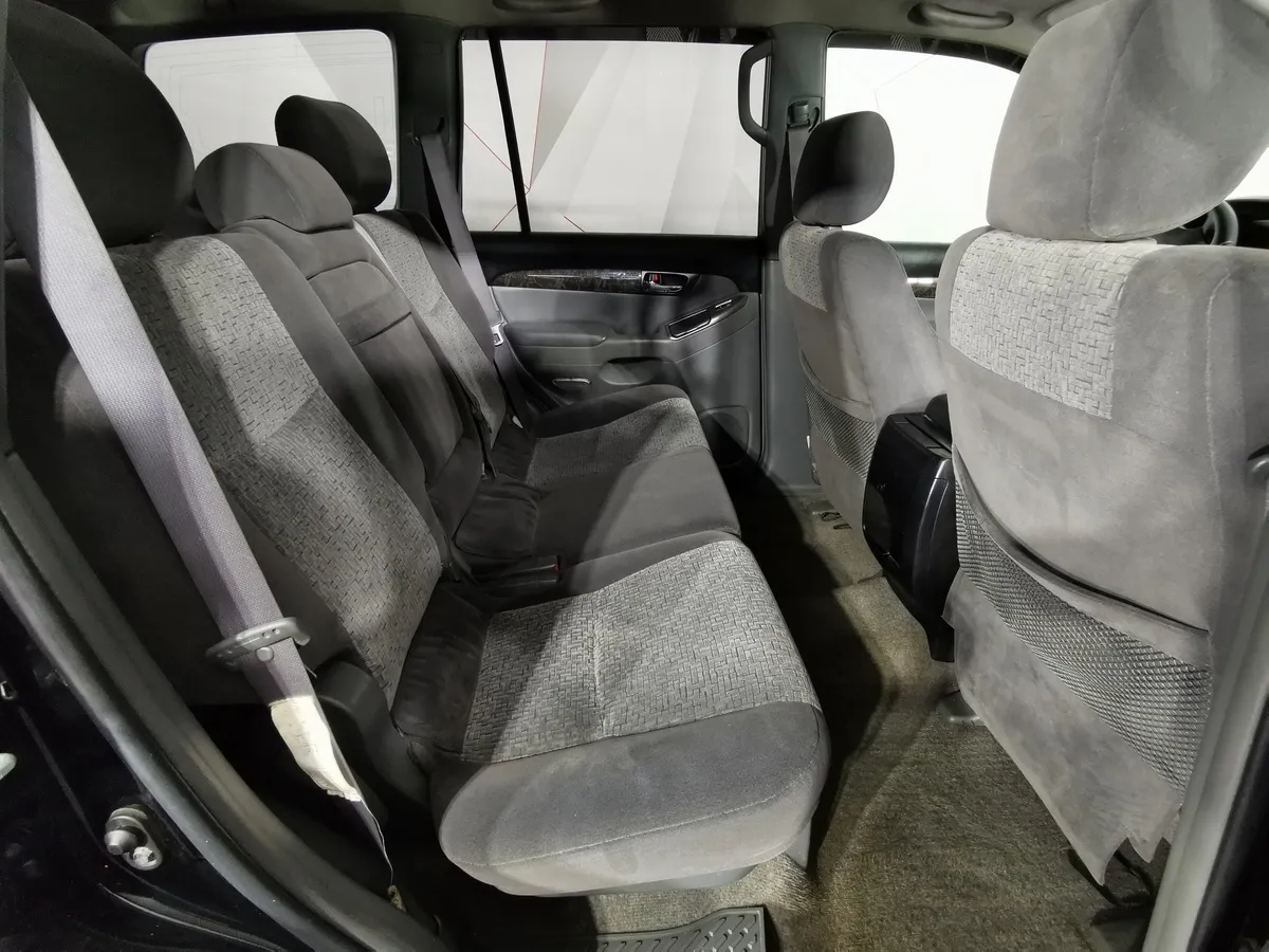 Toyota Land Cruiser Prado 4.0 AT (249 л.с.) Черный в АВИЛОН. Слайд №14