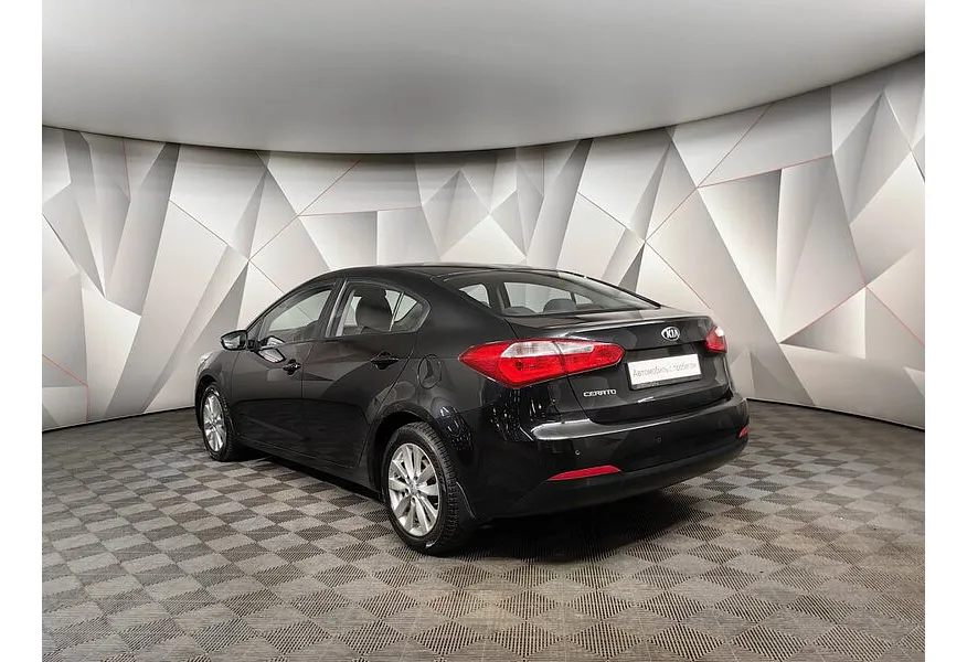 Kia Cerato 1.6 AT (130 л.с.) Черный в АВИЛОН. Слайд №4