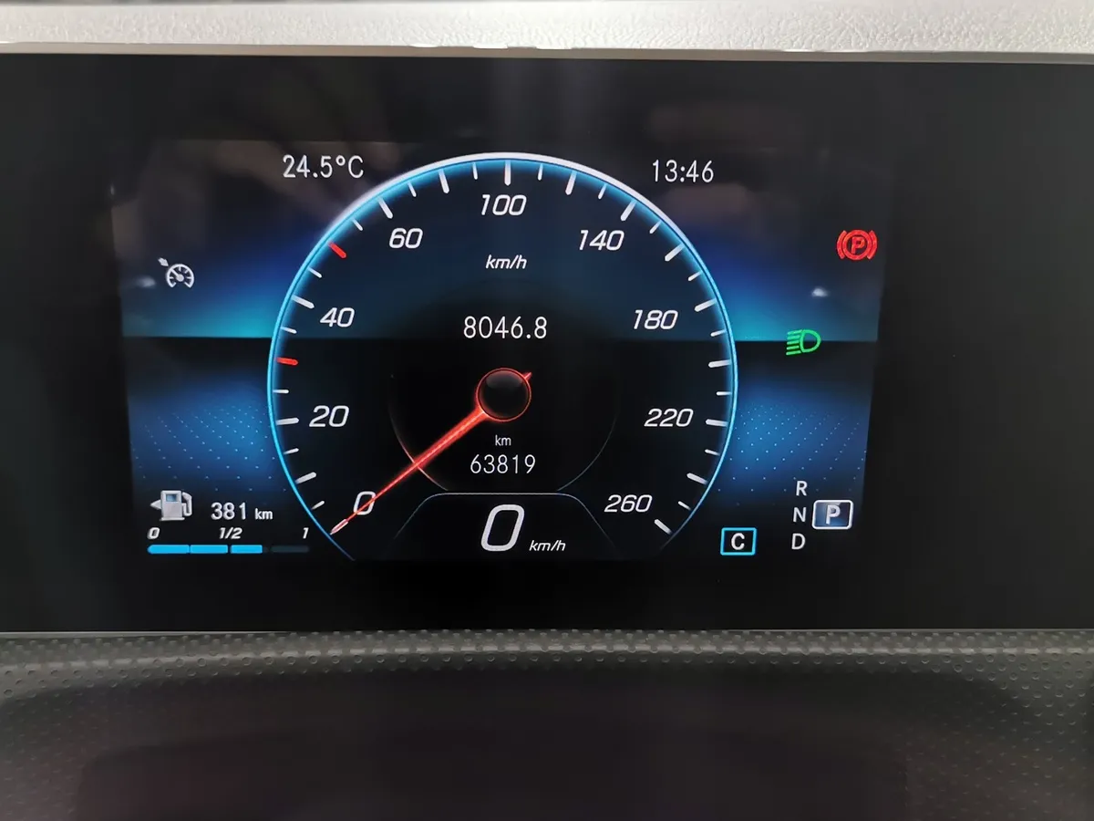 Mercedes-Benz CLA 200 7G-DCT (150 л.с.) Sport Белый в АВИЛОН. Слайд №17