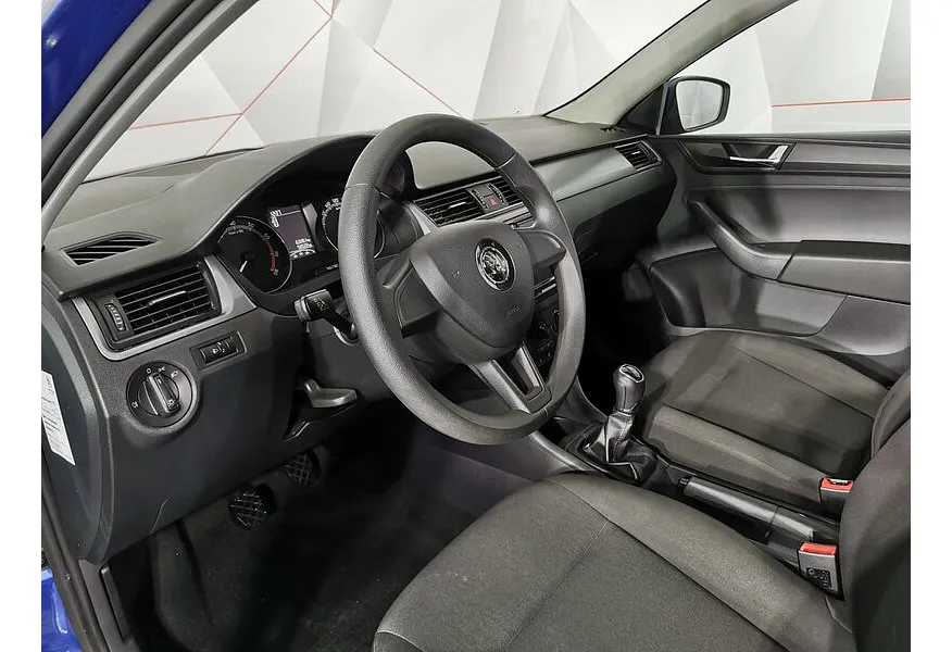 Skoda Rapid 1.6 MT (90 л.с.) Синий в АВИЛОН. Слайд №12