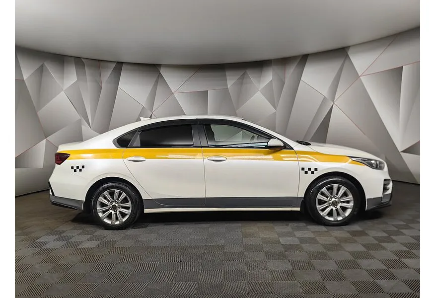 LIVE. Слайд №4