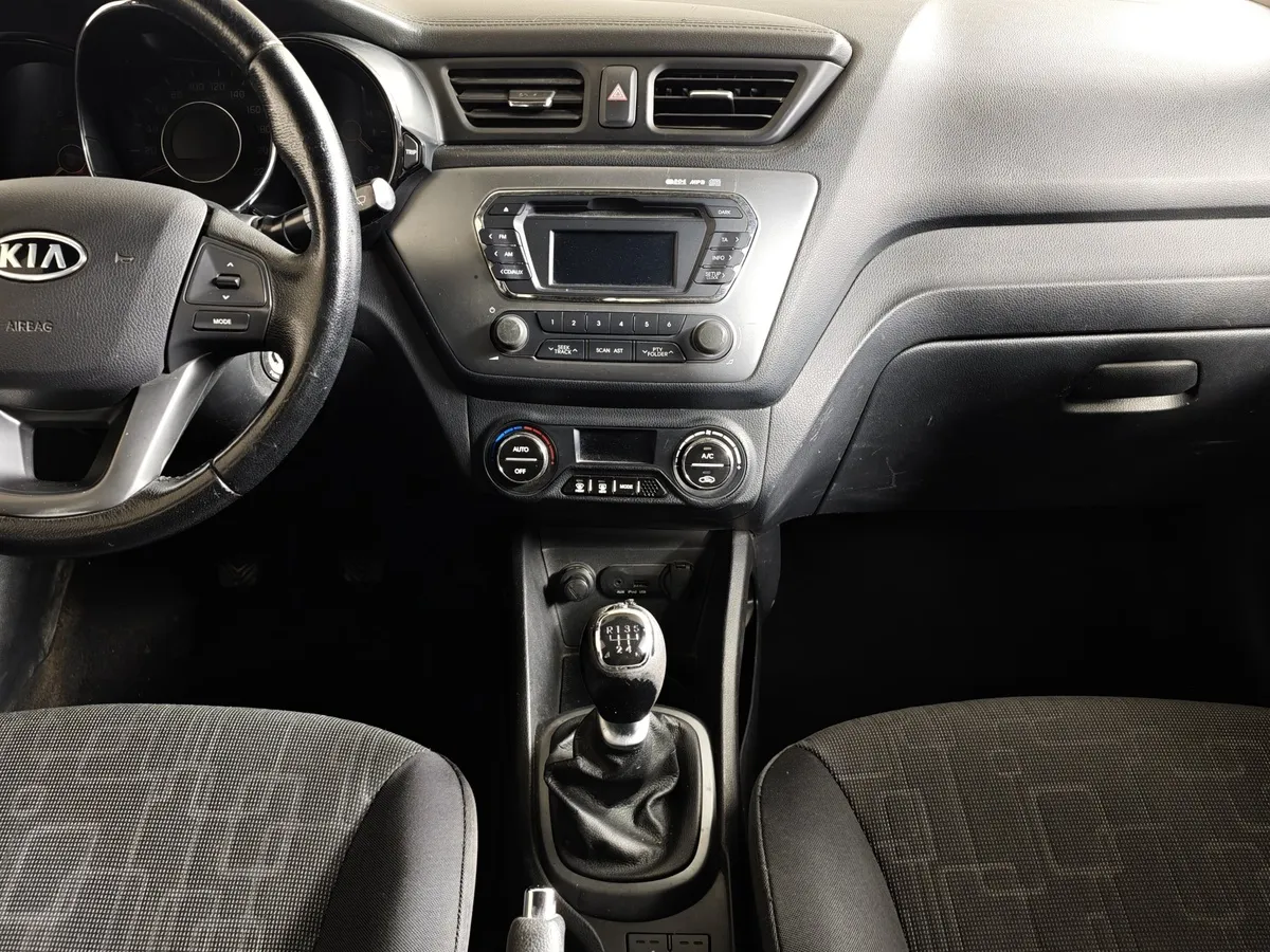 Kia Rio 1.6 MT (123 л.с.) Красный в АВИЛОН. Слайд №13