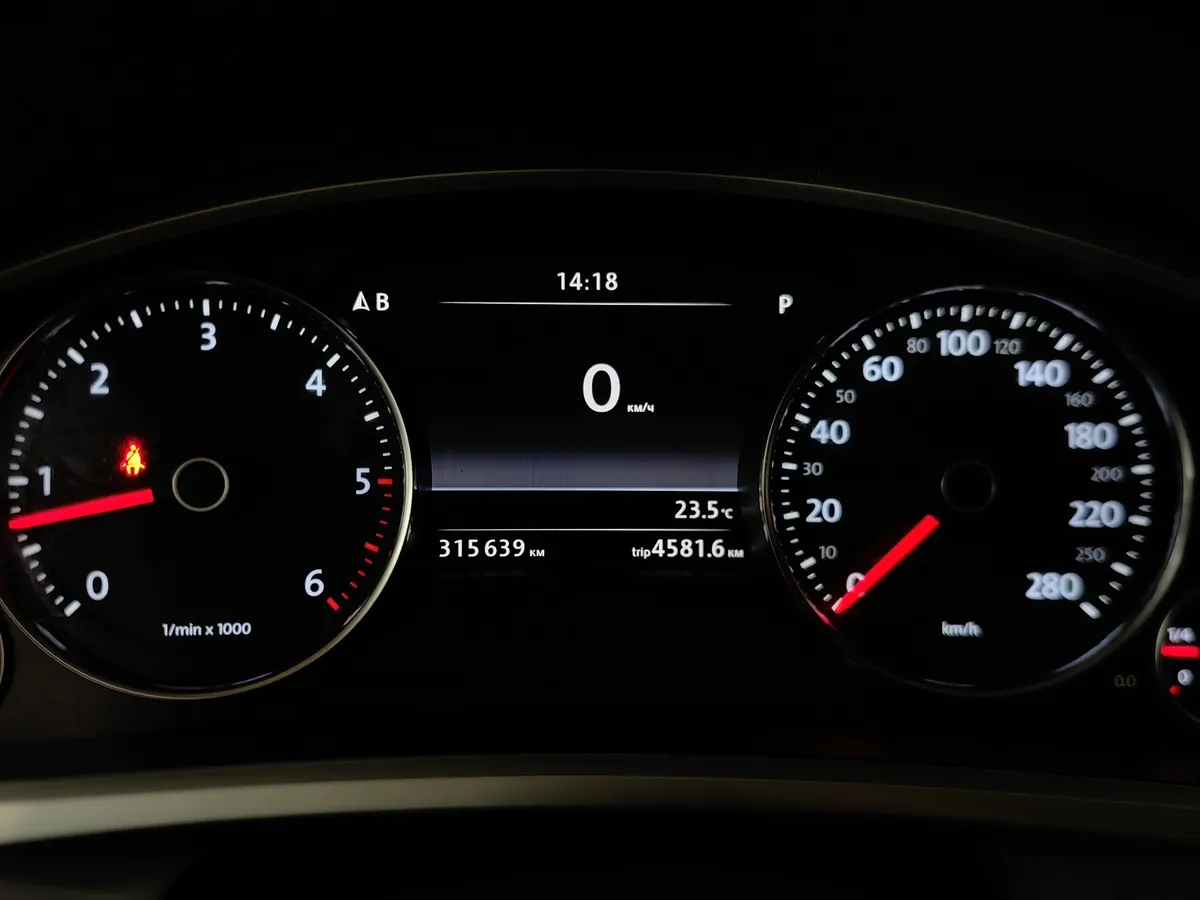 Volkswagen Touareg 3.0 TDI Tiptronic 4Motion (245 л.с.) Черный в АВИЛОН. Слайд №18