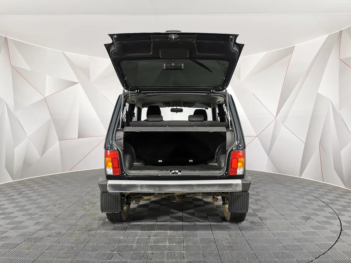 ВАЗ (Lada) 4x4 1.7 MT 8 кл. (83 л.с.) Зеленый в АВИЛОН. Слайд №10