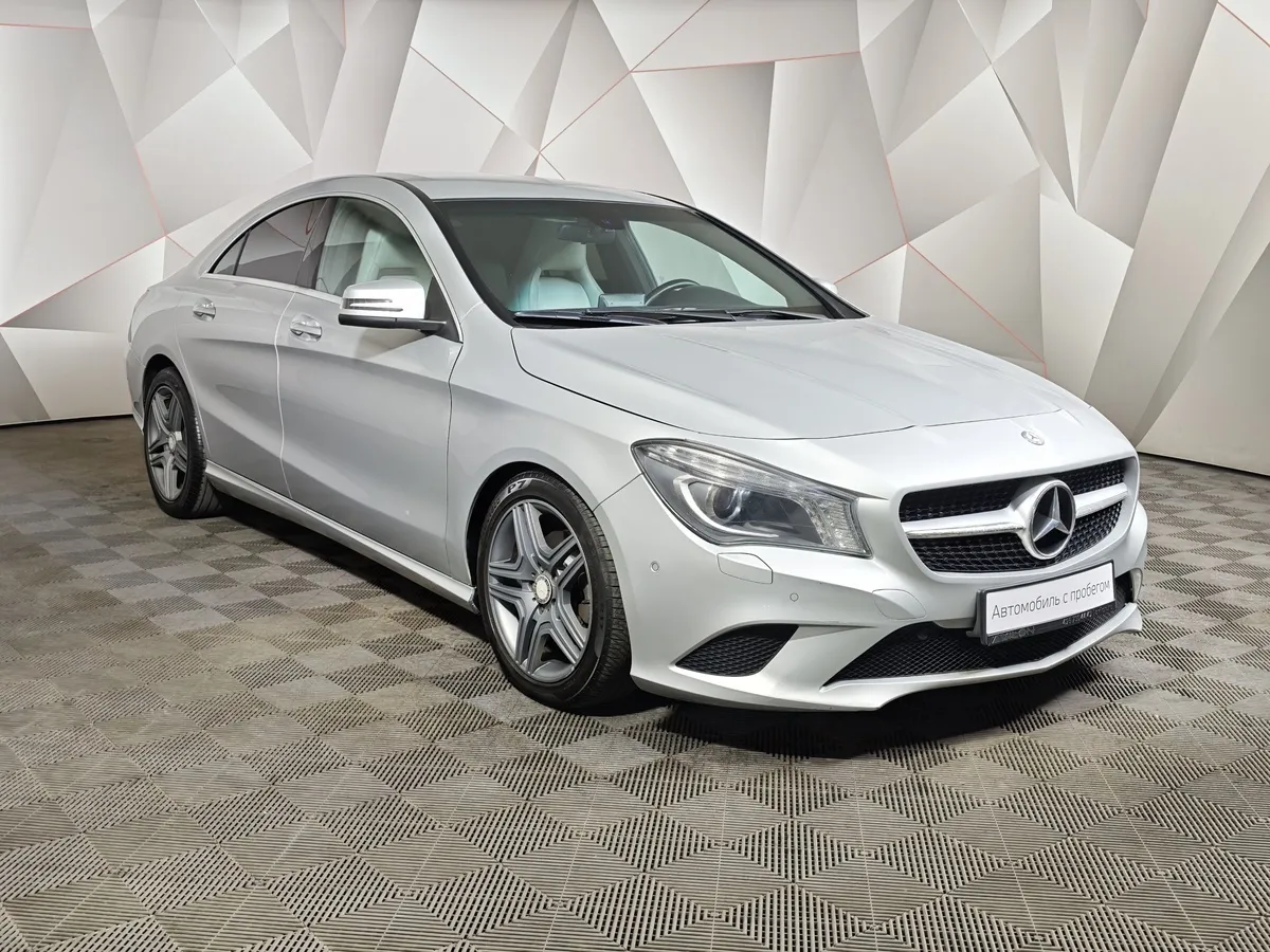 Mercedes-Benz CLA 200 7G-DCT (156 л.с.) Серебристый в АВИЛОН. Слайд №3