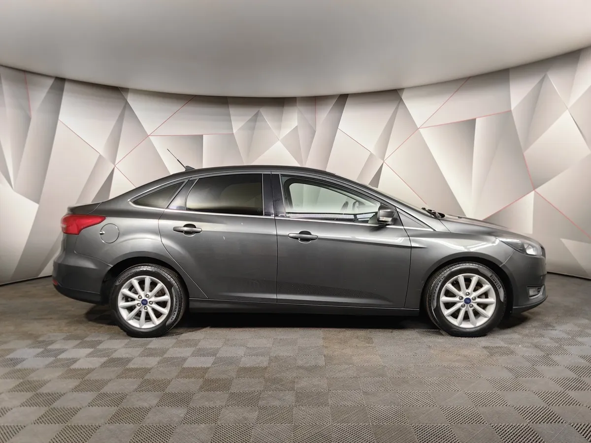 Ford Focus 1.6 PowerShift (125 л.с.) Titanium Серый в АВИЛОН. Слайд №6