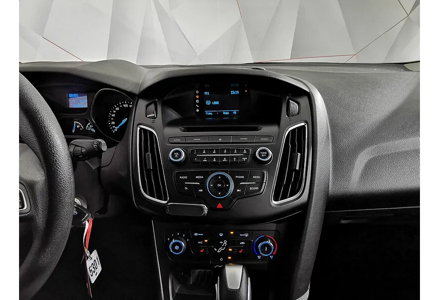 АВИЛОН - Ford Focus 1.6 PowerShift (105 л.с.) Trend Желтый - slide 12