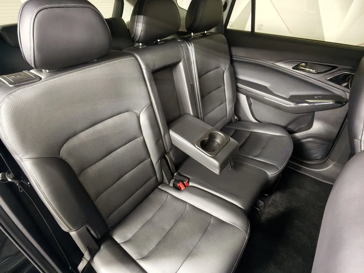 Москвич 8 1.5T DCT FWD (174 л.с.) Премиум Черный в АВИЛОН. Слайд №16