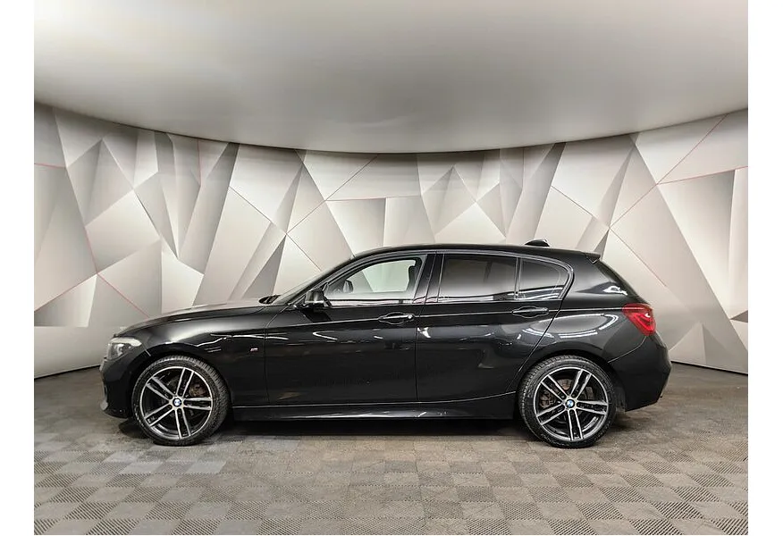 BMW 1 серия 116i AT (136 л.с.) Черный в АВИЛОН. Слайд №5