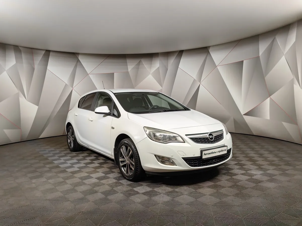 Opel Astra 1.6 MT (115 л.с.) Белый в АВИЛОН. Слайд №3