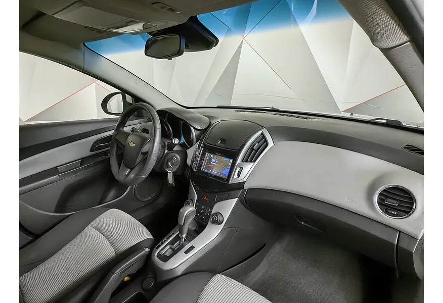 Chevrolet Cruze 1.6 AT (109 л.с.) Белый в АВИЛОН. Слайд №10