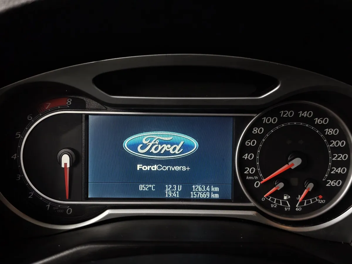 Ford Mondeo 2.3 AT (160 л.с.) Trend Серебристый в АВИЛОН. Слайд №17