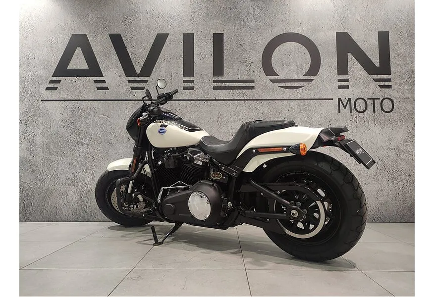 LIVE. Слайд №4