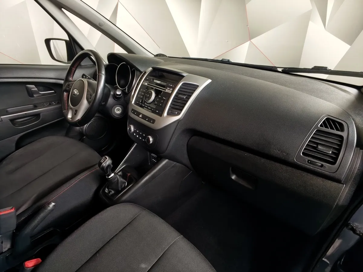 Kia Venga 1.4 MT (90 л.с.) Luxe Синий в АВИЛОН. Слайд №13