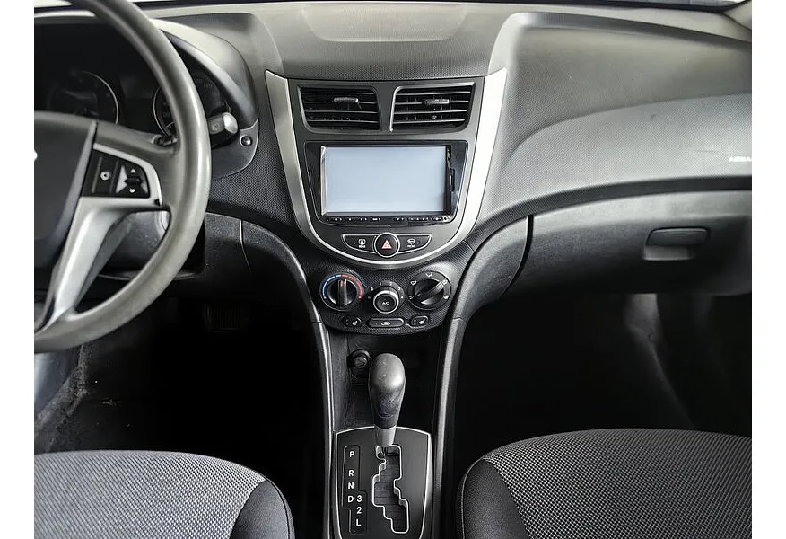 АВИЛОН - Hyundai Solaris 1.6 AT (123 л.с.) Active Черный - slide 12