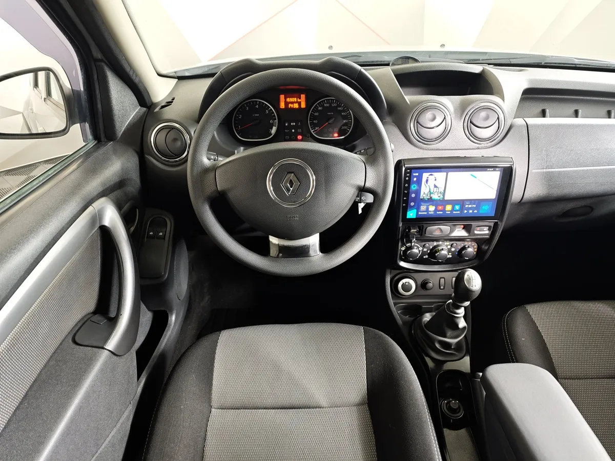 Renault Duster 2.0 MT 4x4 (135 л.с.) Серый в АВИЛОН. Слайд №20