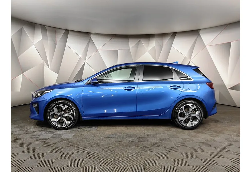 LIVE. Слайд №3