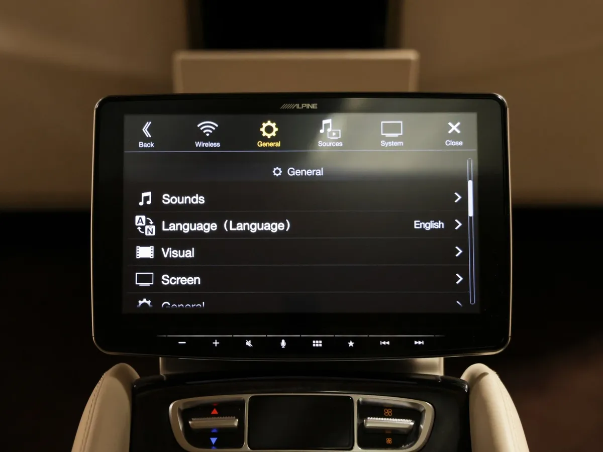 Mercedes-Benz V-Класс V 250 BlueTEC 7G-Tronic Plus 4x4 (190 л.с.) AVANTGARDE Черный в АВИЛОН. Слайд №30