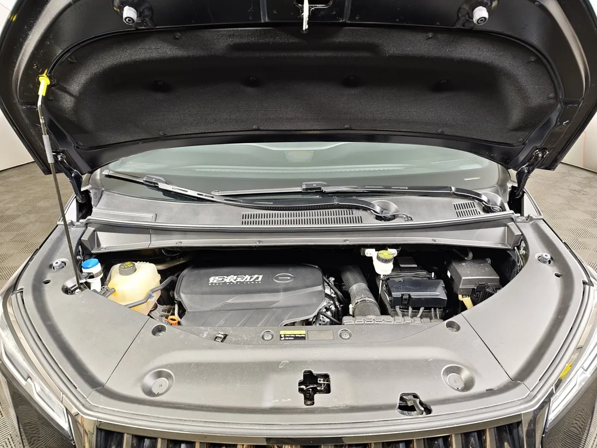 GAC M8 Master series 400T 2.0T AT (232 л.с.) Flagship Edition Черный в АВИЛОН. Слайд №11
