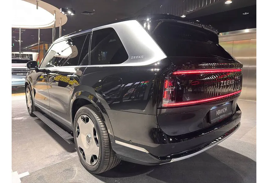 Zeekr 9X 2.0h AT 4WD (1177 л.с.) Ultra Черный в АВИЛОН. Слайд №7