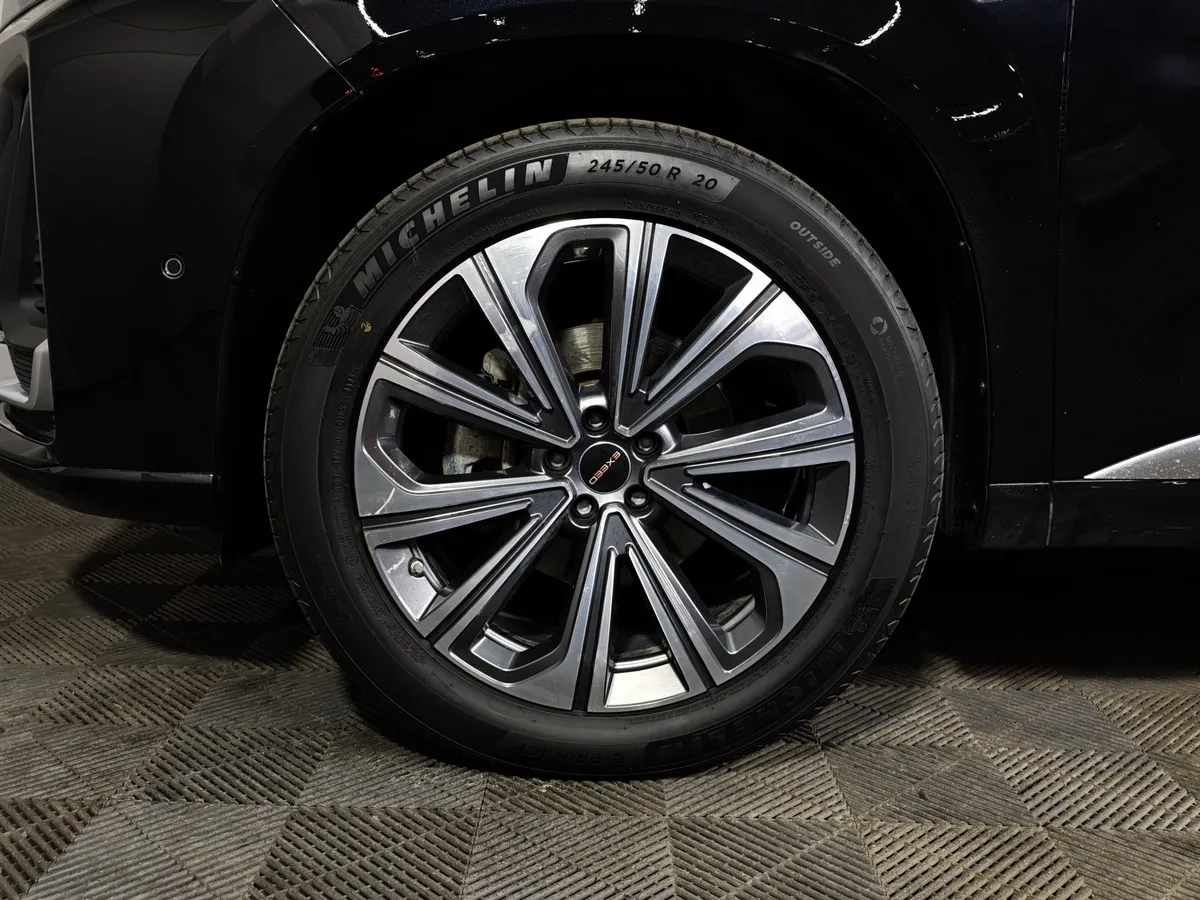 EXEED VX 2.0 AT AWD (249 л.с.) 7 мест President Черный в АВИЛОН. Слайд №9