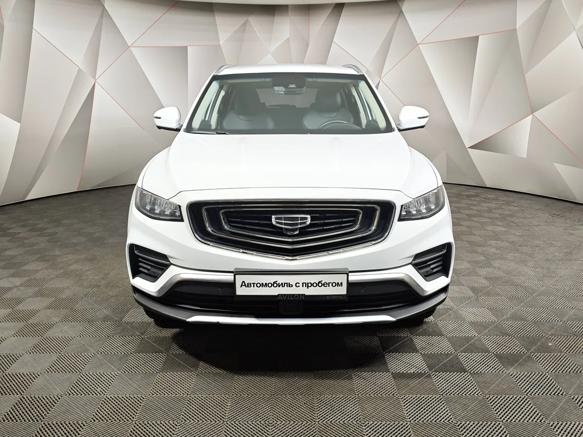 Geely Atlas Pro 1.5T 7DCT AWD (177 л.с.) Flagship Белый в АВИЛОН. Слайд №7