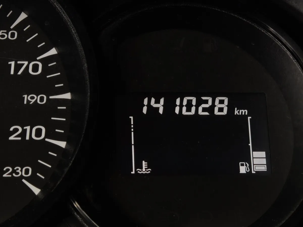 Renault Megane 1.6 MT (106 л.с.) Черный в АВИЛОН. Слайд №18