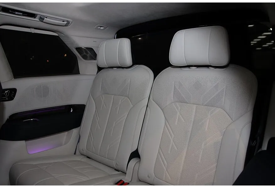 Zeekr 9X 2.0h AT 4WD (1177 л.с.) Hyper Белый в АВИЛОН. Слайд №4