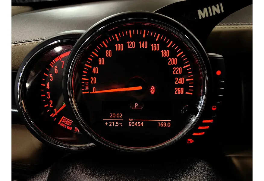 Mini 5 дверей 2.0 AT (192 л.с.) Белый в АВИЛОН. Слайд №13