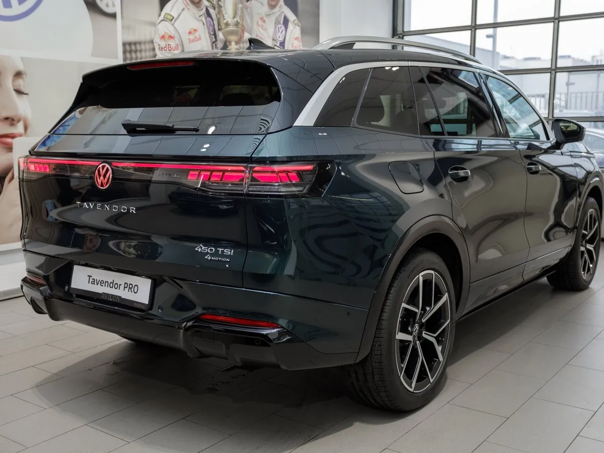 Volkswagen Tavendor 2.0 DSG 4WD (272 л.с.) Р-Лайн Тоуринг Зеленый в АВИЛОН. Слайд №6