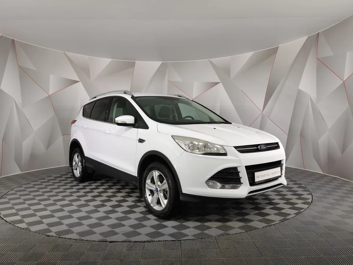 Ford Kuga 1.6 EcoBoost AT AWD (150 л.с.) Titanium Белый в АВИЛОН. Слайд №3