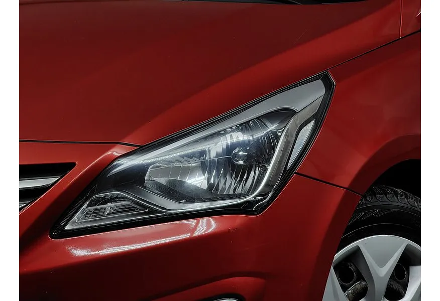 Hyundai Solaris 1.6 MT (123 л.с.) Comfort Красный в АВИЛОН. Слайд №10