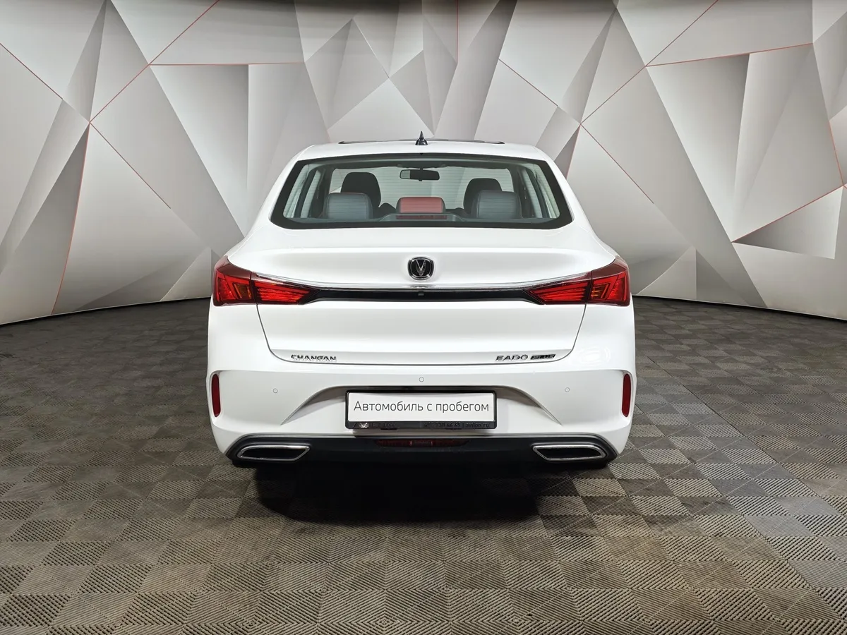 Changan Eado Plus 1.4 TGDI 7DSG 2WD (150 л.с.) Tech Белый в АВИЛОН. Слайд №8