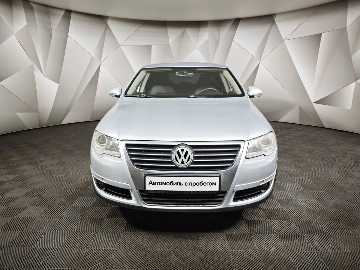Volkswagen Passat 1.8 TSI DSG (152 л.с.) Серебристый в АВИЛОН. Слайд №7