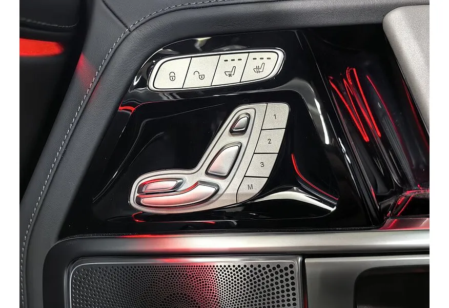 Mercedes-Benz G-Класс G 63 AMG Speedshift 4Matic (585 л.с.) Черный в АВИЛОН. Слайд №25