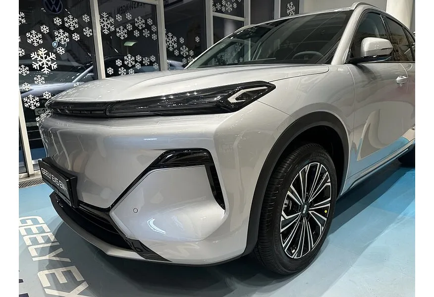 Geely EX5 EM-i 1.5 PHEV DHT FWD (218 л.с.) Max Серебристый в АВИЛОН. Слайд №21