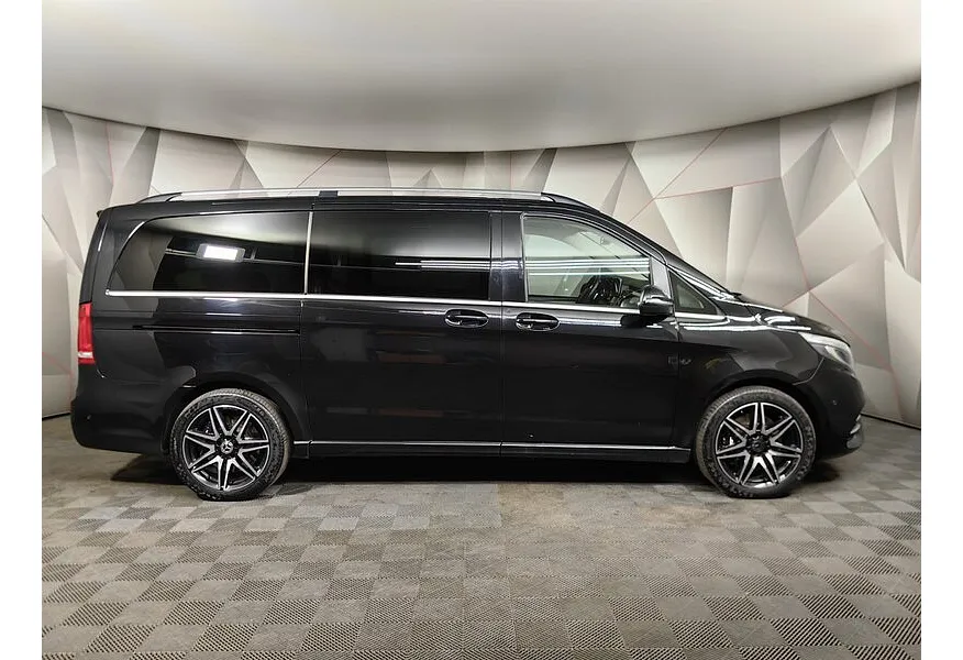Mercedes-Benz V-Класс V 250 d 9G-Tronic L2 4MATIC (190 л.с.) AMG Line Черный в АВИЛОН. Слайд №6