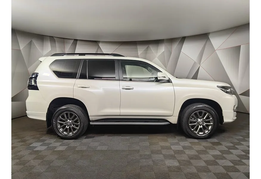 АВИЛОН - Toyota Land Cruiser Prado 2.8 D AT 4WD (5 мест) (177 л.с.) Комфорт Белый - slide 3