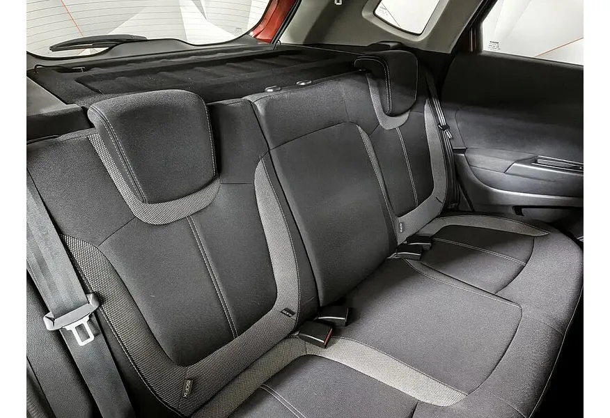 Renault Kaptur 1.3 CVT FWD (150 л.с.) Edition One Красный в АВИЛОН. Слайд №17