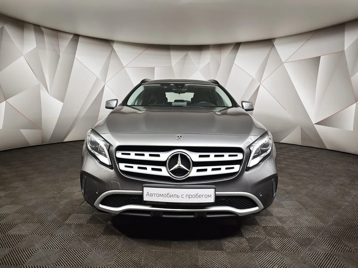 Mercedes-Benz GLA 200 7G-DCT (150 л.с.) Особая серия Серый в АВИЛОН. Слайд №7