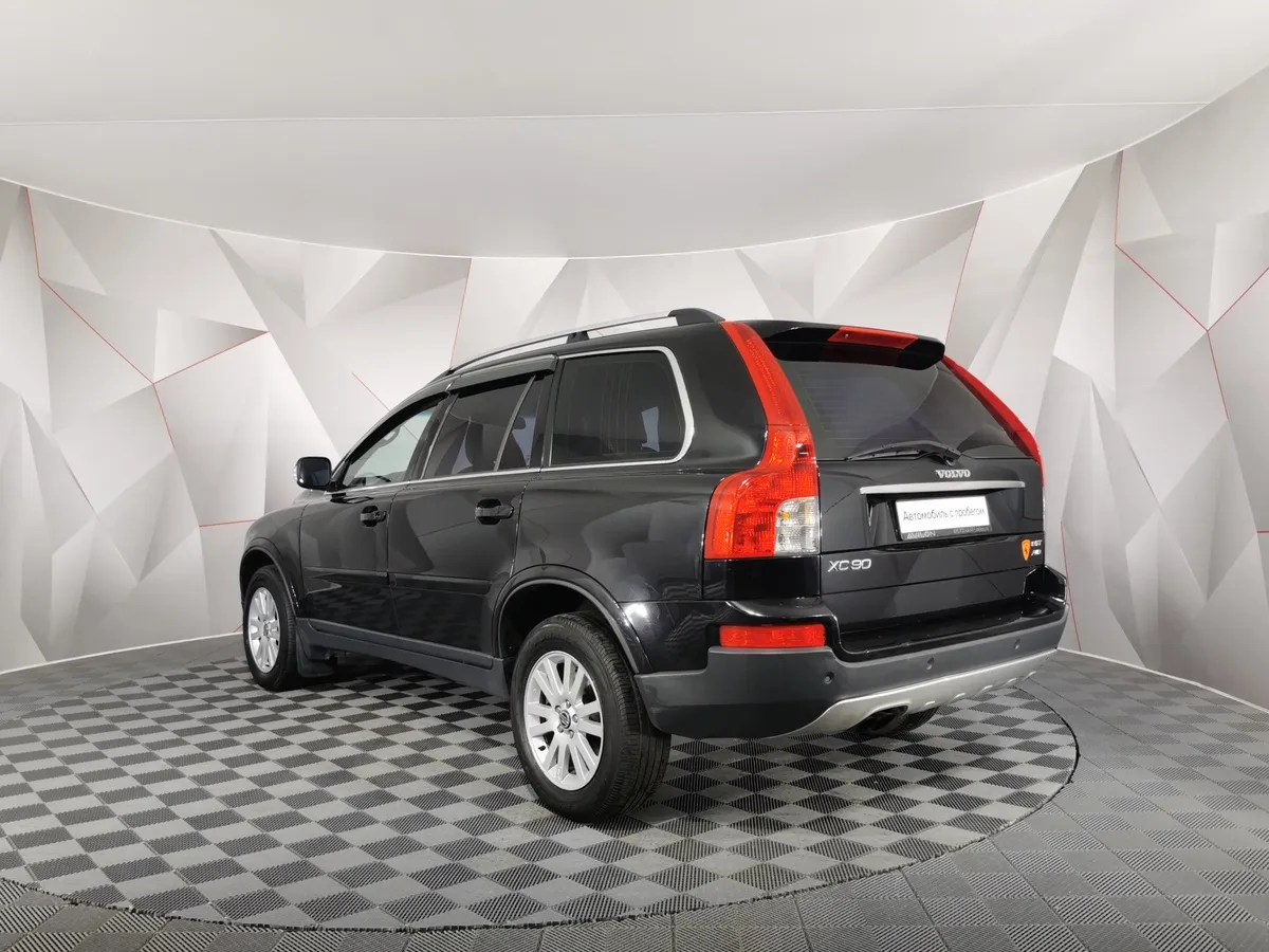 Volvo XC90 2.5 T5 Geartronic AWD (5 мест) (210 л.с.) Черный в АВИЛОН. Слайд №4