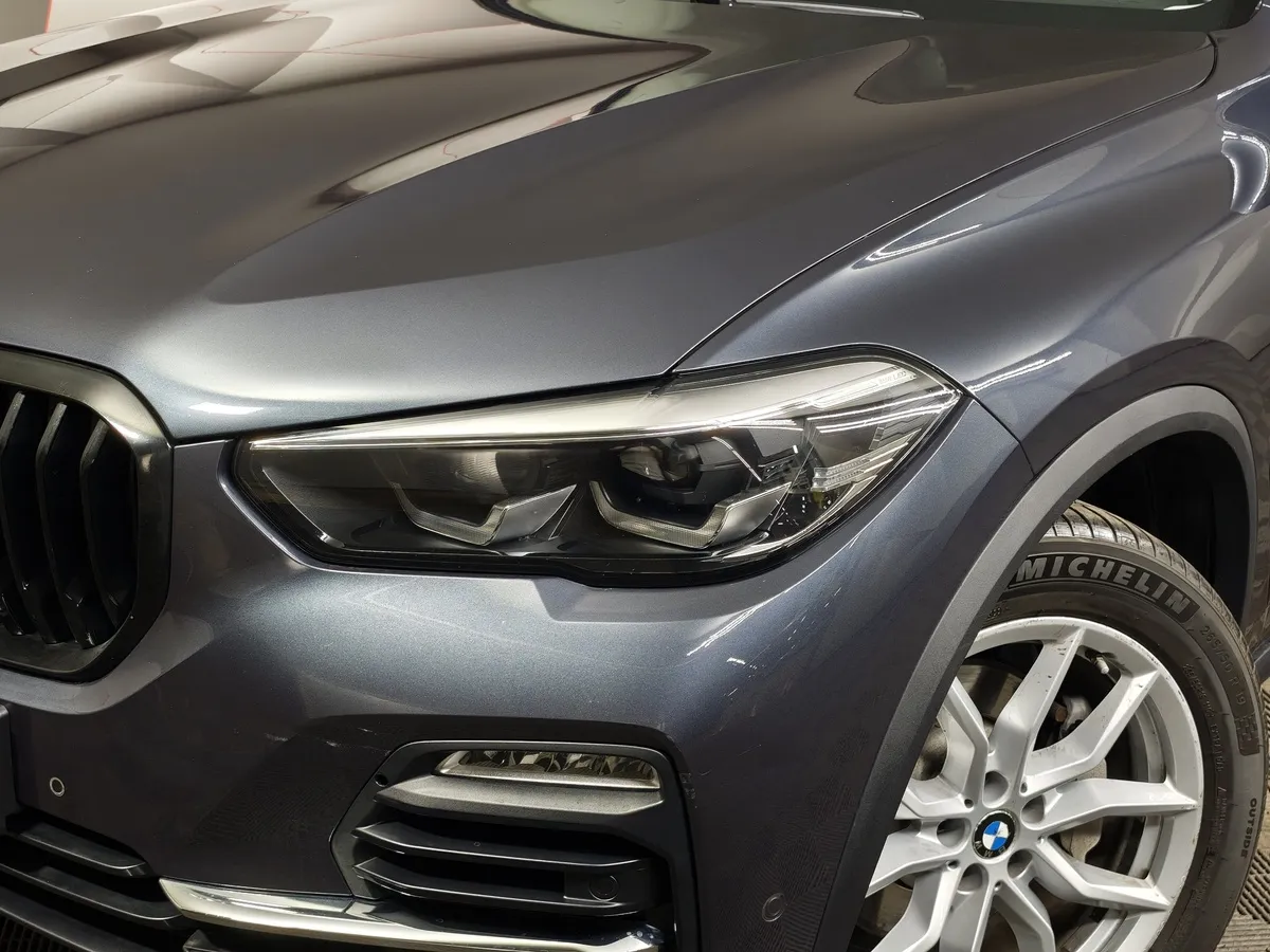 BMW X5 xDrive30d Steptronic (249 л.с.) Base (Локальная сборка) Серый в АВИЛОН. Слайд №8
