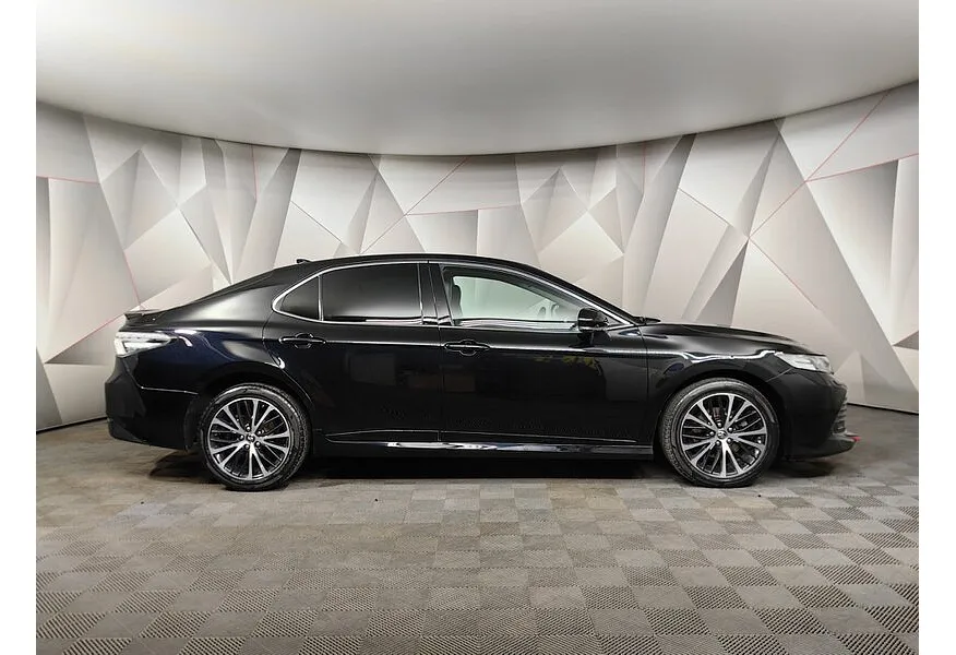 Toyota Camry 2.5 AT (181 л.с.) Черный в АВИЛОН. Слайд №6