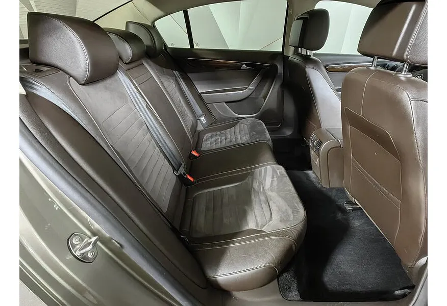 Volkswagen Passat 1.8 TSI DSG (152 л.с.) Бежевый в АВИЛОН. Слайд №13
