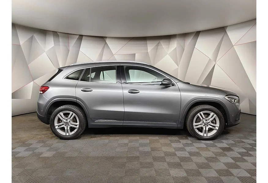 Mercedes-Benz GLA 200 7G-DCT (163 л.с.) Progressive Серый в АВИЛОН. Слайд №4