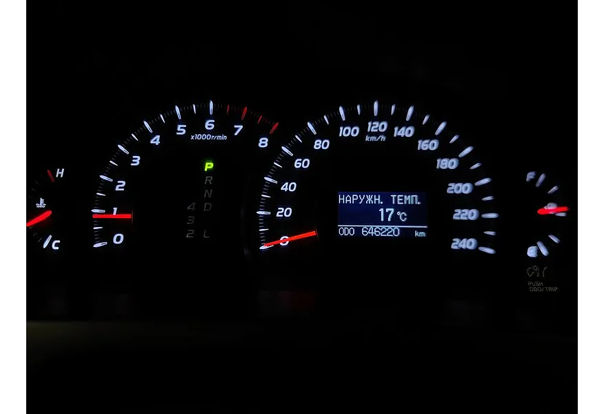 Toyota Camry 2.4 VVT-i AT (167 л.с.) Черный в АВИЛОН. Слайд №16